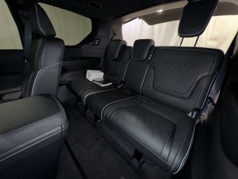 Used 2025 INFINITI QX80 Autograph w/ Premium Cargo Package image 31