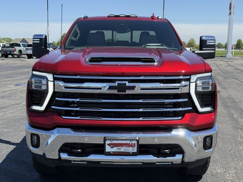 New 2026 Chevrolet Silverado 3500 LTZ w/ LTZ Premium Package AWD/4WD image 8