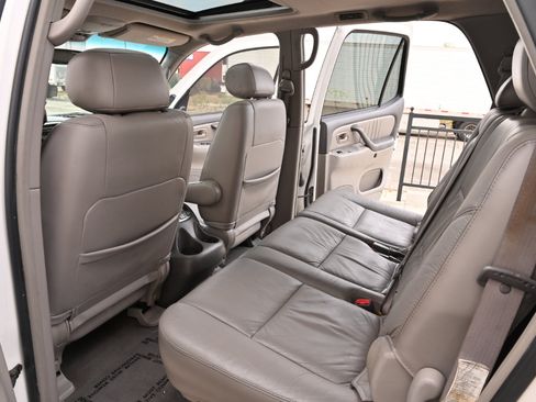 Used 2002 Toyota Sequoia Limited AWD/4WD image 15