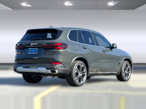 Used 2026 BMW X5 xDrive40i AWD/4WD image 9