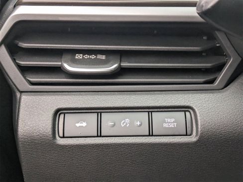 Used 2023 Nissan Altima 2.5 SV image 23