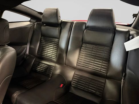 Used 2014 Ford Mustang Coupe image 22