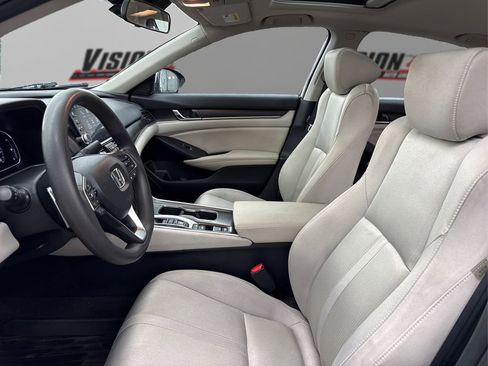 Used 2020 Honda Accord EX image 9
