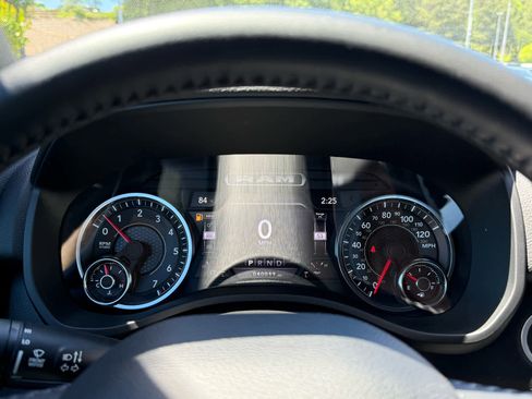 Used 2023 RAM 1500 Big Horn AWD/4WD image 16