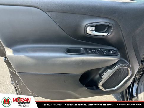 Used 2020 Jeep Renegade Limited w/ UConnect 8.4 Nav Group AWD/4WD image 10