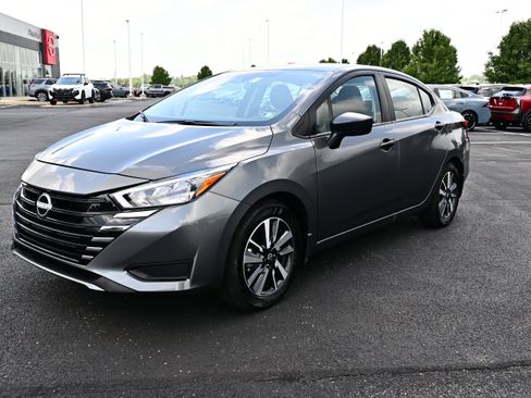 Used 2025 Nissan Versa S w/ S Plus Package FWD image 4