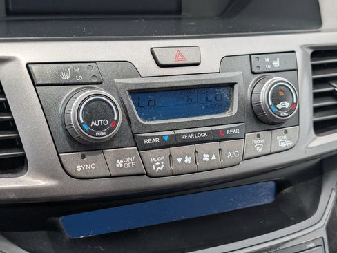 Used 2012 Honda Odyssey Touring image 18
