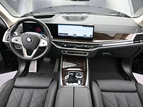 Used 2026 BMW X7 xDrive40i AWD/4WD image 14