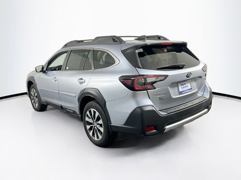 Used 2023 Subaru Outback Limited image 7