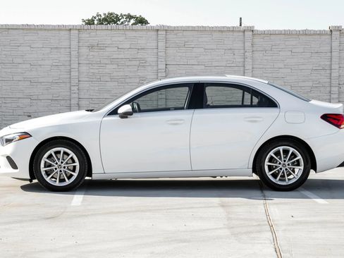 Used 2019 Mercedes-Benz A 220 4MATIC image 13