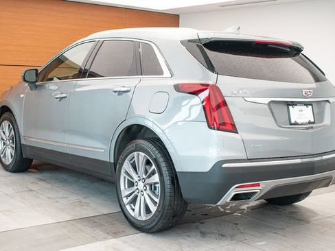 Used 2021 Cadillac XT5 Luxury w/ LPO, Floor Liner Package AWD/4WD image 8