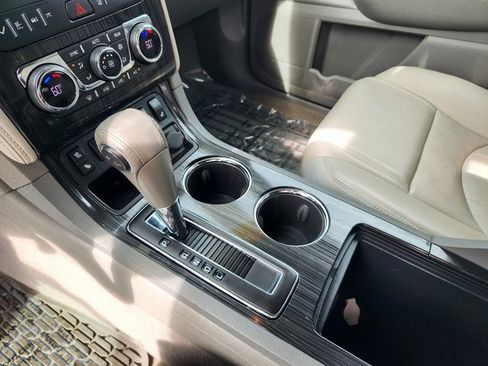 Used 2017 Chevrolet Traverse Premier image 16