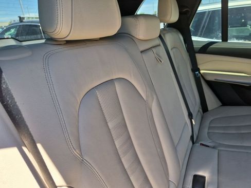 Used 2021 BMW X5 xDrive40i w/ Premium Package AWD/4WD image 33