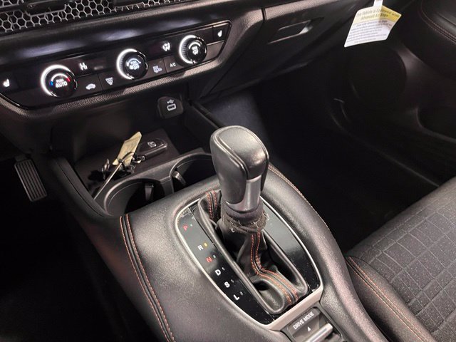 Used 2025 Honda HR-V Sport image 30