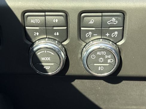 Used 2023 GMC Sierra 1500 Denali w/ Technology Package AWD/4WD image 29
