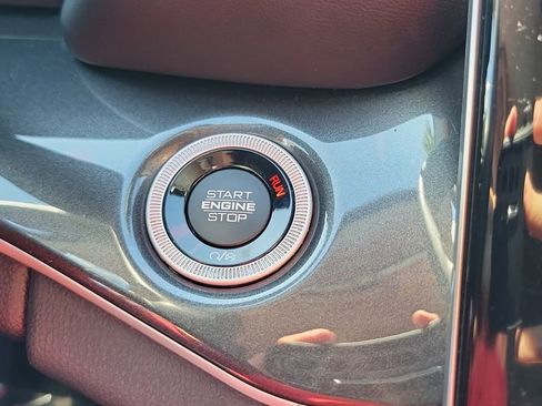 Used 2022 Jeep Grand Cherokee L Laredo w/ Luxury Tech Group I image 27