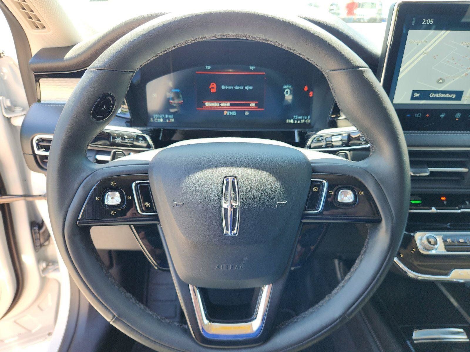 Used 2023 Lincoln Corsair AWD w/ Equipment Group 101A image 20
