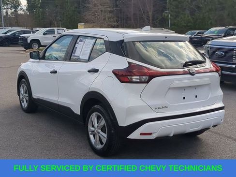 Used 2022 Nissan Kicks S image 7