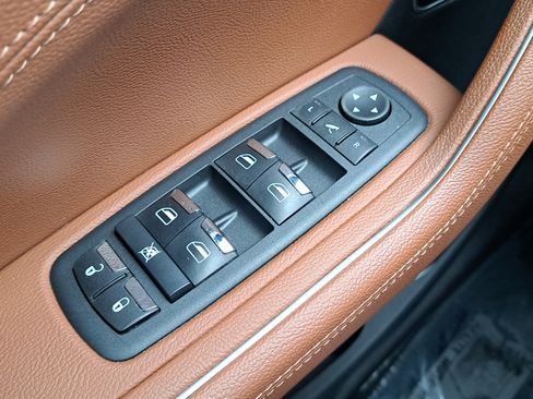 Used 2022 Maserati Levante GT AWD/4WD image 24