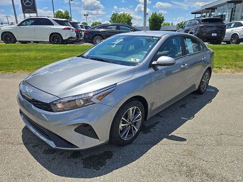 Certified 2023 Kia Forte LXS FWD image 7