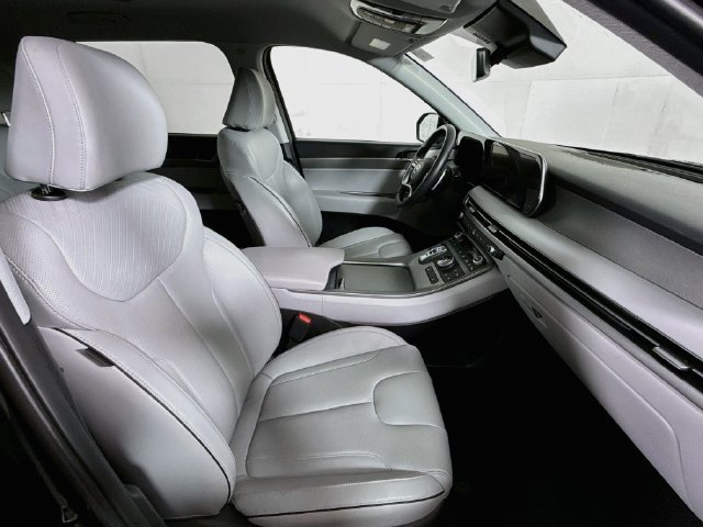 Certified 2025 Hyundai Palisade SEL AWD/4WD image 28