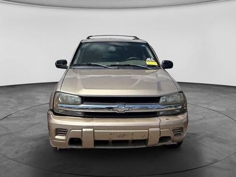 Used 2004 Chevrolet TrailBlazer LS w/ LS Preferred Equipment Group AWD/4WD image 3