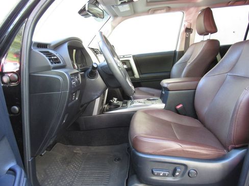 Used 2021 Toyota 4Runner Limited AWD/4WD image 11