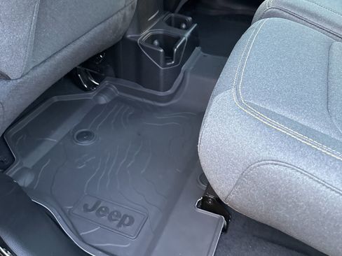 Used 2024 Jeep Wrangler Sport image 26