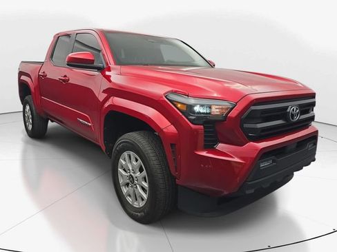 Used 2025 Toyota Tacoma SR5 RWD image 3