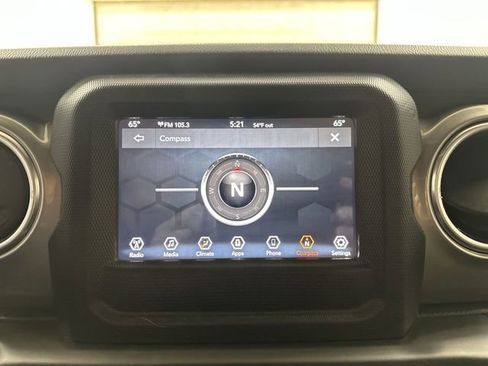 Used 2020 Jeep Wrangler Unlimited Sahara image 20