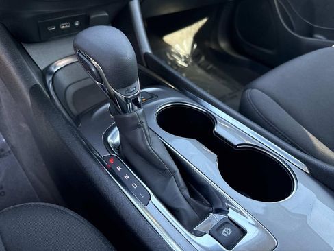 Used 2024 Chevrolet Malibu LT image 32