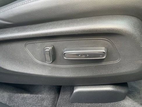 Used 2023 Honda CR-V EX-L image 11