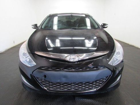 Used 2014 Hyundai Sonata Limited w/ Panoramic Sunroof Package 02 FWD image 2