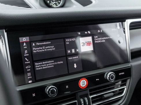 New 2026 Porsche Macan image 76