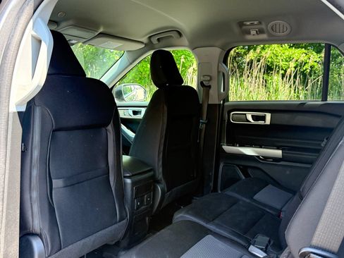 Certified 2023 Ford Explorer XLT AWD/4WD image 21