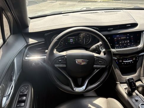 Certified 2023 Cadillac XT6 Sport image 8