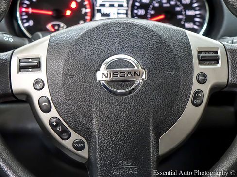 Used 2013 Nissan Rogue SV AWD/4WD image 17