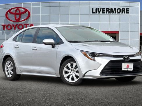 Certified 2024 Toyota Corolla LE FWD image 2