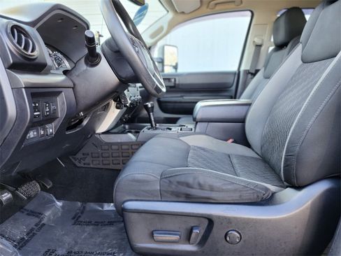 Used 2017 Toyota Tundra SR5 image 16