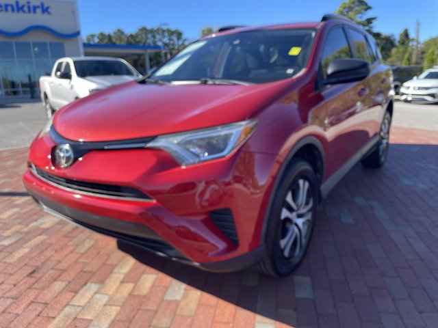 Used 2017 Toyota RAV4 LE FWD image 1