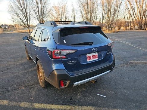 Used 2020 Subaru Outback Limited image 3