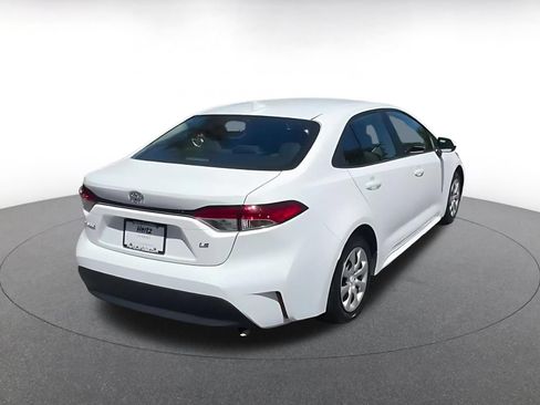 Used 2025 Toyota Corolla LE FWD image 14