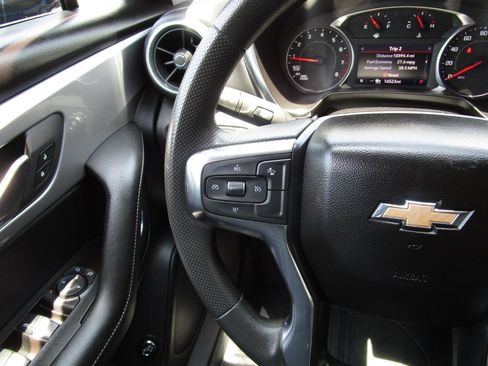 Used 2023 Chevrolet Blazer LT w/ Convenience Package FWD image 12