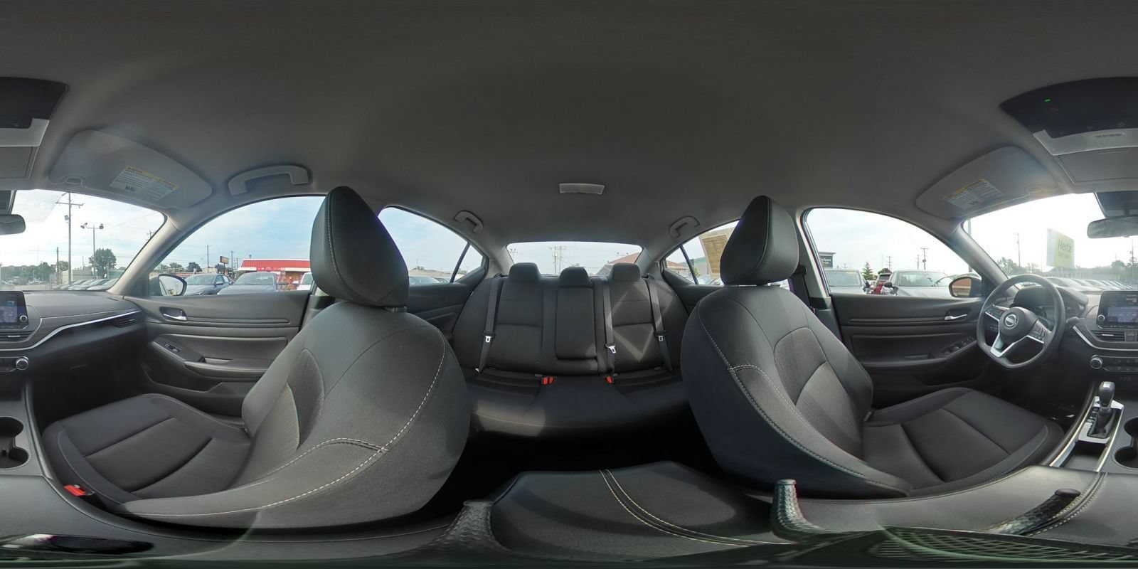 Used 2025 Nissan Altima 2.5 SV FWD image 41