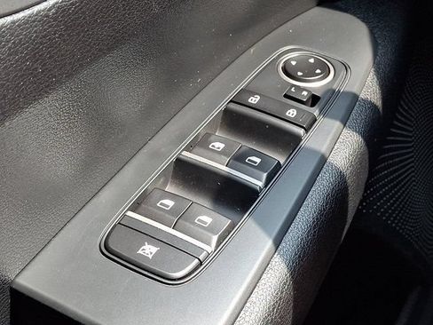 Used 2019 Kia Forte LXS FWD image 30