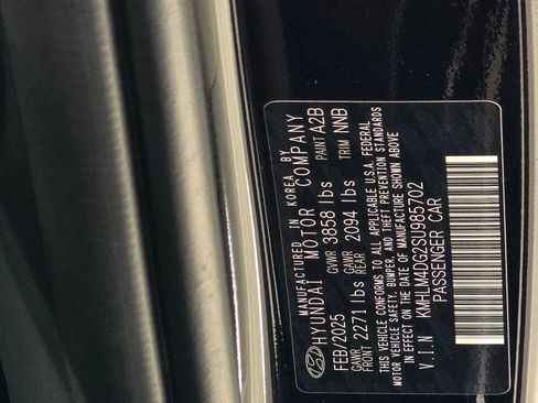 Certified 2025 Hyundai Elantra Sport image 35