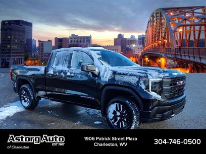 Used 2025 GMC Sierra 1500 Pro w/ Graphite Edition