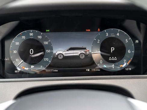 New 2026 Land Rover Range Rover Velar Dynamic SE image 13