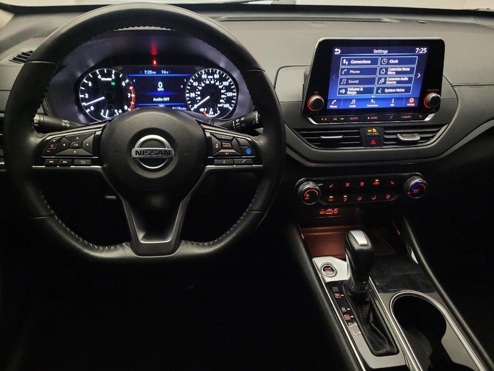 Used 2021 Nissan Altima 2.5 SV w/ SV Premium Package FWD image 22