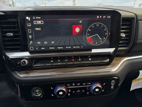 Certified 2024 GMC Sierra 1500 Elevation image 15